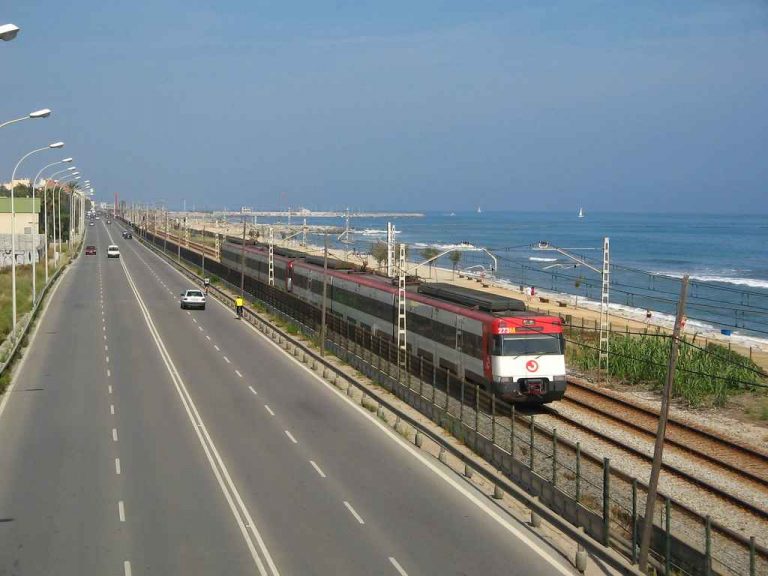 Road-Vs.-Rail-Transport